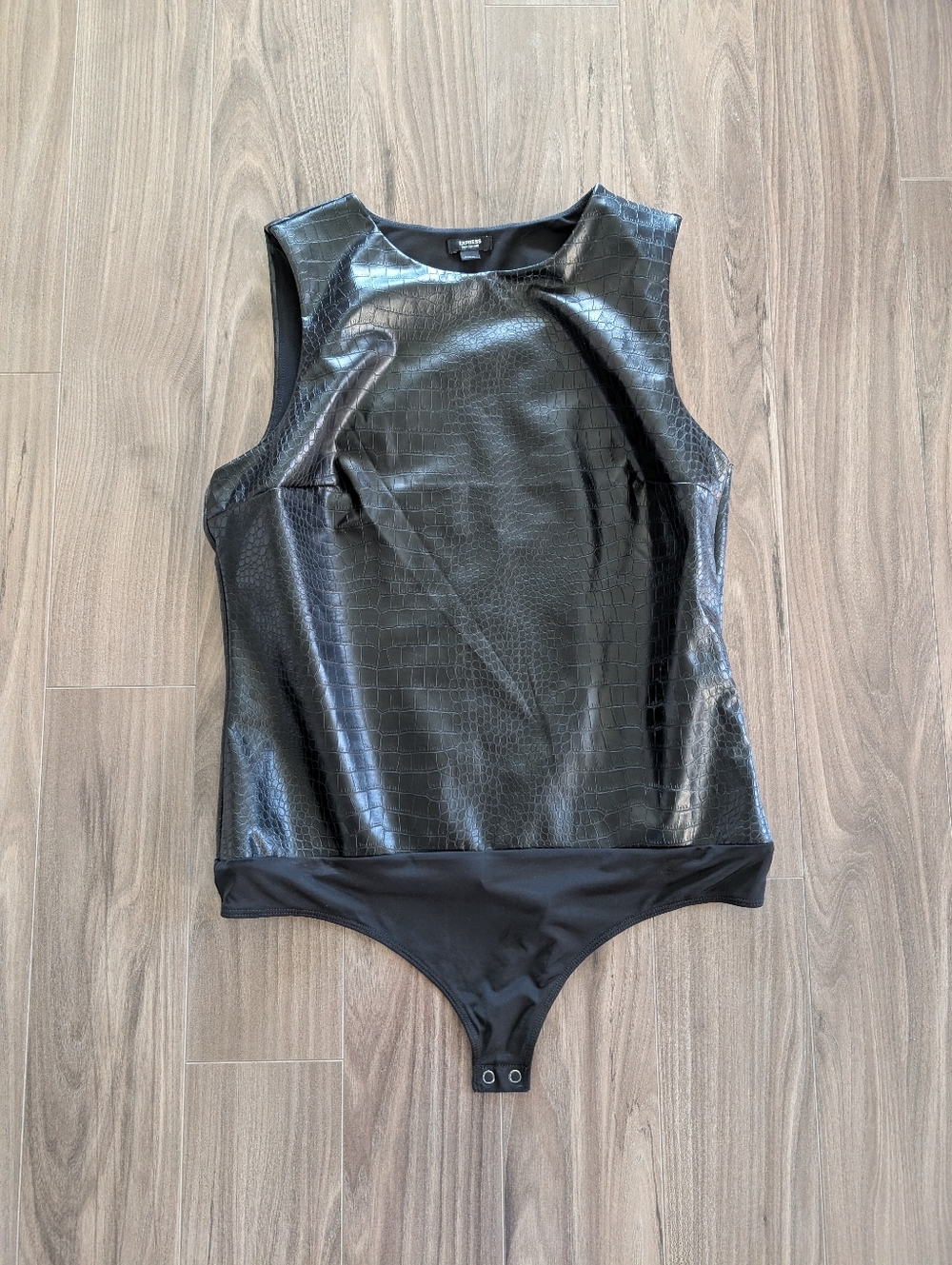 Express Black Faux-Leather Textured Sleeveless One-Piece Bodysuit (Size Large)